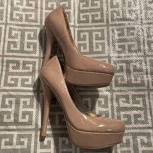 Zigi Soho Nude Patent Leather Platform Pumps High Heels. Size 6.